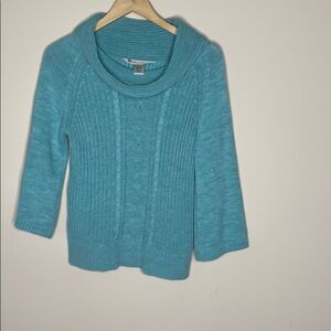 Lillian Nicole sweater  3❤️$25